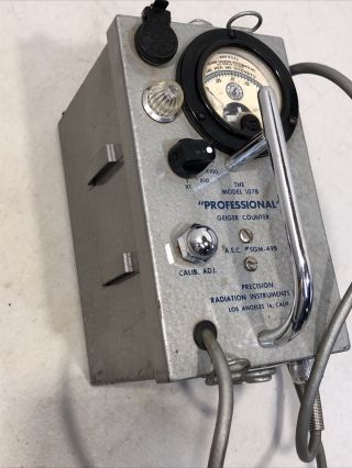 Professional Geiger counter Model 107B Vintage Precision Radiation Instruments 2
