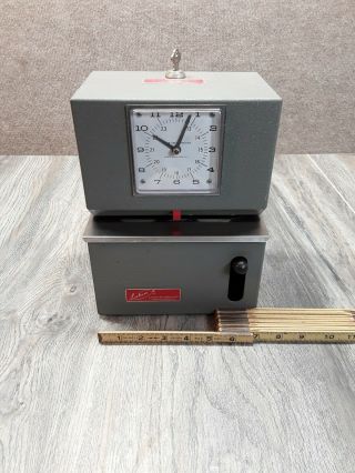 Vintage Lathem Model 2126 Digital Time Clock Punch Clock Plug In 3