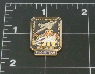 Sts - 118 Space Shuttle Flight Team Pin.