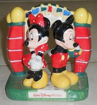 Rare Walt Disney World Mickey & Minnie Mouse Salt & Pepper S&p Shakers W/holder