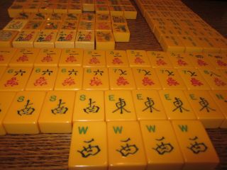 Vintage Bakelite Mah Jongg Mahjong Set 139 Tiles 5 Burgundy Racks