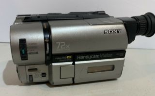 Sony CCD - TRV65 Hi8 Handheld Camcorder Vintage 2 Tapes 2