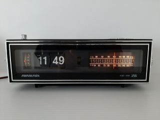 Vintage Soundesign Flip Number Am - Fm Alarm Clock Radio In