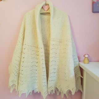 Stunning Large Vintage Hand Knitted Cream Baby Shawl