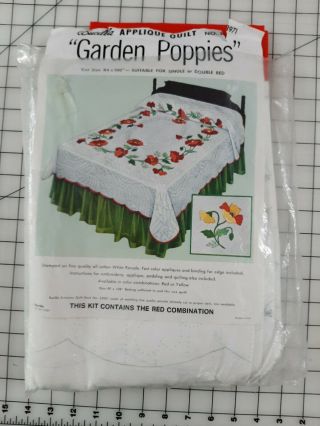 Vintage Bucilla Garden Poppies Appliqué Quilt Kit 8971 Open And Complete Red