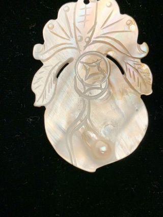Vintage Carved Chinese Mother Of Pearl Blister Pearl Pendant With Bat & Coins 3