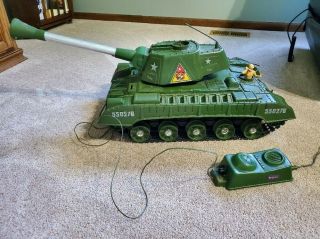 Vintage Motorized 1960s Deluxe Reading Tiger Joe Army Tank Toy .