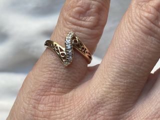 Vintage Ladies Solid 14k Yellow Gold Ring With Diamonds.  Ring Size 4