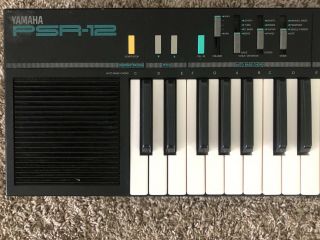 YAMAHA PSR - 12 Vintage 49 Keys Keyboard Synthesizer - 3