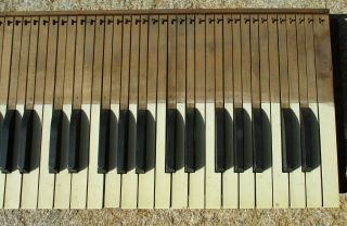 ANTIQUE RECLAIMED 1890 ' S PUMP ORGAN KEYBOARD ARCHITECTURAL SALVAGE 2