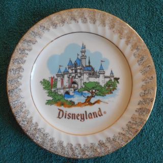 1987 Vintage Disneyland Souvinier Wall Plate 6 1/2 " Diameter