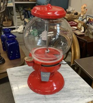 Carousel Gumball Machine With Lock And Key