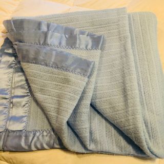 Vintage Acrylic Blanket King Baby Blue Waffle Weave Ribbon Trim Usa 100” X 89”