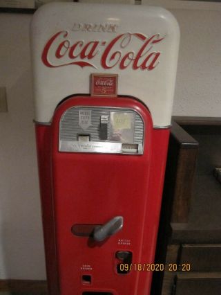 Vintage Coca Cola (coke) Machine - Model Vendo 44