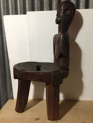 African Chair Tanzanian Carved Wood stool Throne 1940s Nyamwesi 3 Leg Luguru 29 