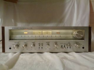 Vintage Pioneer Model SX - 650 AM/FM Stereo Receiver READ 2