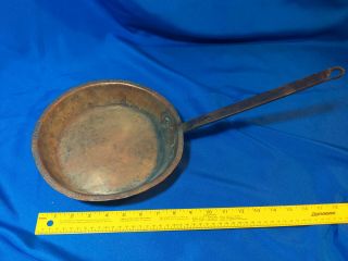 Antique Large Copper Skillet Pan Pot Hand Hammered Cast Iron Handle 9.  5 " Old Vtg