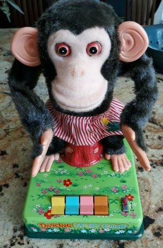 Vintage Dancing Merry Chimp Battery Operated Japan Metal Toy Monkey 4911