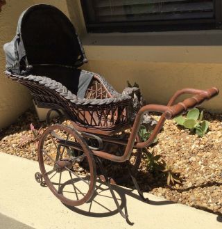 Lovely Vintage Victorian Style Pram Stroller Baby Doll Carriage
