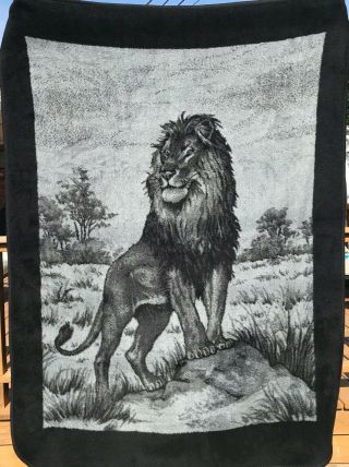 Vintage San Marcos El Reversible Blanket Lion Black & Gray 85x50