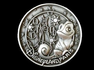 Disney Pin Dlp Disneyland Paris Medallion Series - Pascal And Maximus 073/150