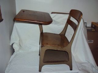Vintage Wood Metal Gradeschool Student School Desk Chair W/cubby