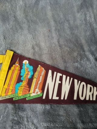 Vintage Felt Pennant 1960 ' s York City Empire State Building Statue Of. 2