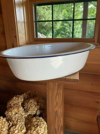 Vintage Large White Enamel Porcelain Wash Basin Tub