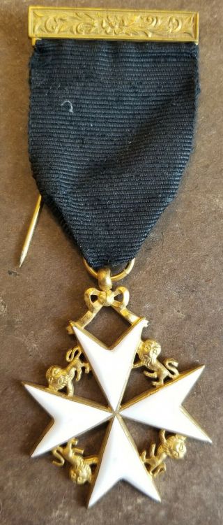 Knights Of Malta Breast Jewel - Malta Cross,  Enamel