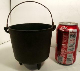 Vtg Mini Cast Iron Cauldron/kettle W/wire Handle Salesman 