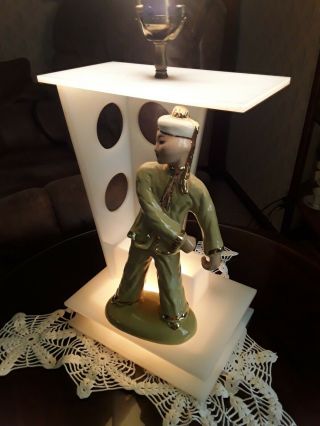 Vintage Oriental Figural Table Lamp Bakelite