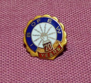 Ibew Electrical Workers 20 Year Service Pin 10k Gold.  2g