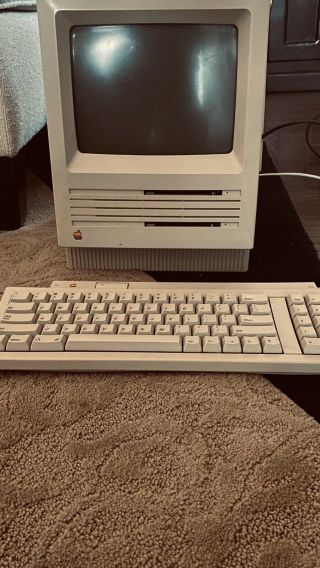 Vintage Macintosh Se M5010 Dual Disk Drives Keyboard Mouse