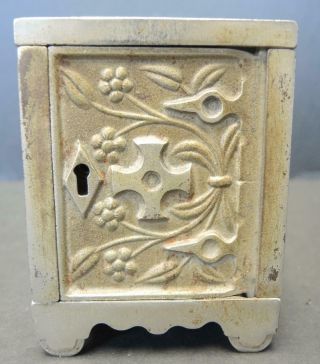 Antique Cast Iron Still Bank N0.  50 Key Lock Safe - J&e Stevens Co