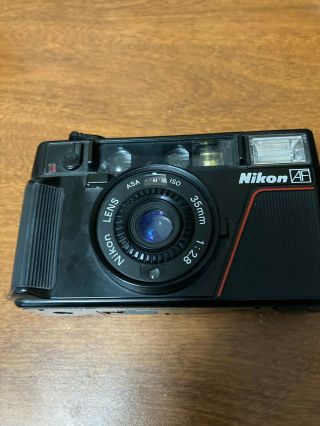 Nikon L35 Af 35mm Point & Shoot Film Camera F/2.  8 Vintage Rangefinder Well