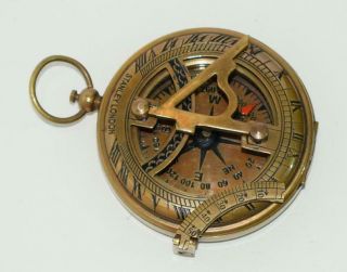 Vintage Maritime Brass Sundial Compass Push Open Pocket Compass Gift 2