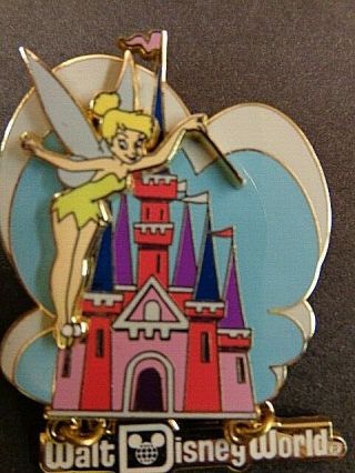 Vintage Walt Disney World Est.  1971 / Official Pin Trading 2006