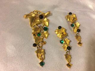 Vintage Gold Signed Pin And Earring Set Vgc