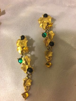 VINTAGE GOLD SIGNED PIN AND EARRING SET VGC 3