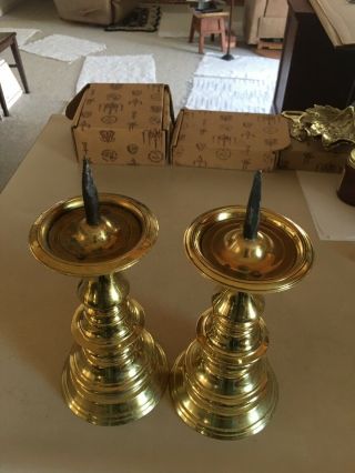Pair Virginia Metalcrafters Brass Spiked Williamsburg Candle Stick Holders - Vtg