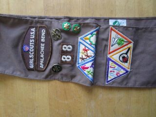 Girl Scout Brownie Sash With Badges Pins & Patches Apalachee Bend Brown