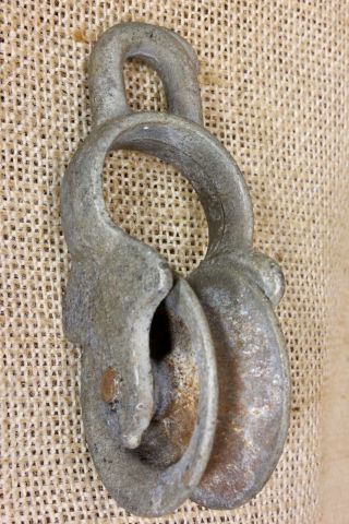 Old Barn Pulley Rustic Galvanized 1 3/4” Cast Iron Wheel Vintage Wash Line