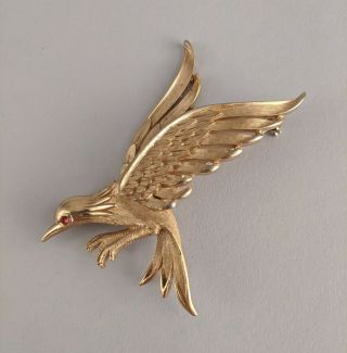 Vtg Signed Crown Trifari Falcon Flying Bird Pin Gold Tone 1964 Birds Of Fashion