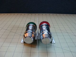 VINTAGE BATTERY OPERATED RED AND GREEN CHROME BOAT LIGHT 3