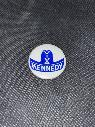 1960 Campaign Viva John F Kennedy Hispanic Support Button Pinback Pin 1 1/2 "