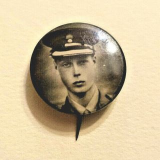 Vintage C.  1914 Edward Viii Prince Of Wales In Army Uniform Pinback Pin