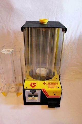 1980s Or 90s Peppermint Pattie Or Candy Bar Coin Operated Table Top Machine