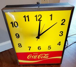 Vintage Enjoy Coca - Cola Lighted Clock Sign Swihart Products -