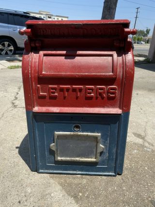 US Cast Iron Vintage Mail Box 2