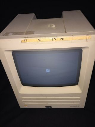 Vintage Apple Macintosh Se Superdrive Desktop Computer - M5011